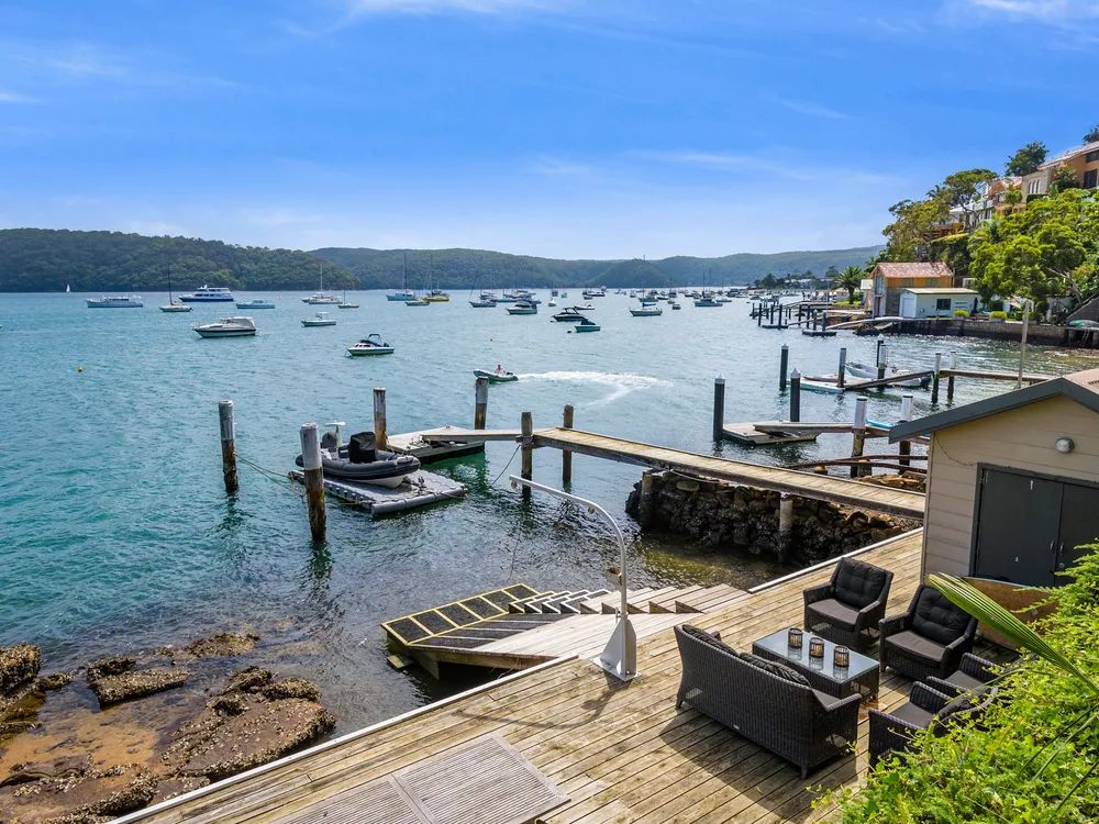Residential houses used as Summer Bay character homes filming locations